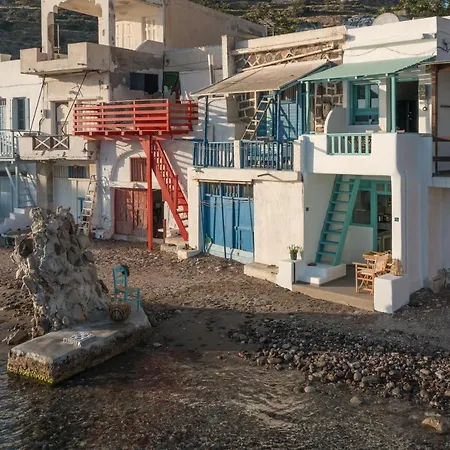 Turquoise Boathouse In Klima Ii Apartment Klima (Milos)