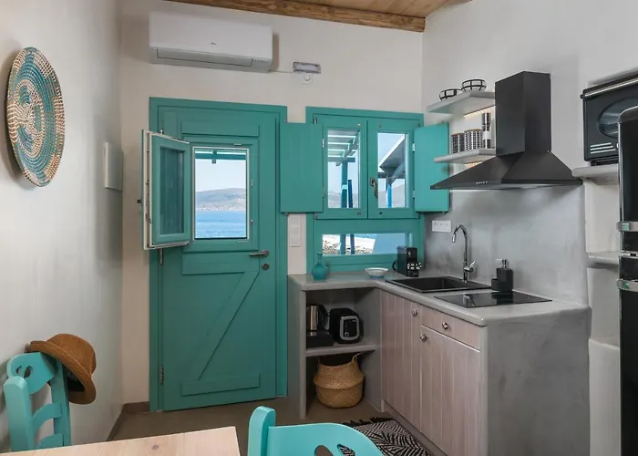 Turquoise Boathouse In Ii Apartman Klima