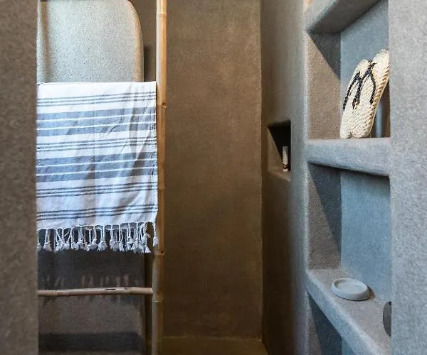 Turquoise Boathouse In Ii Klima