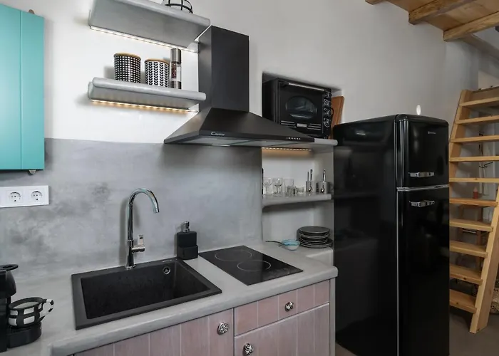 Turquoise Boathouse In Ii