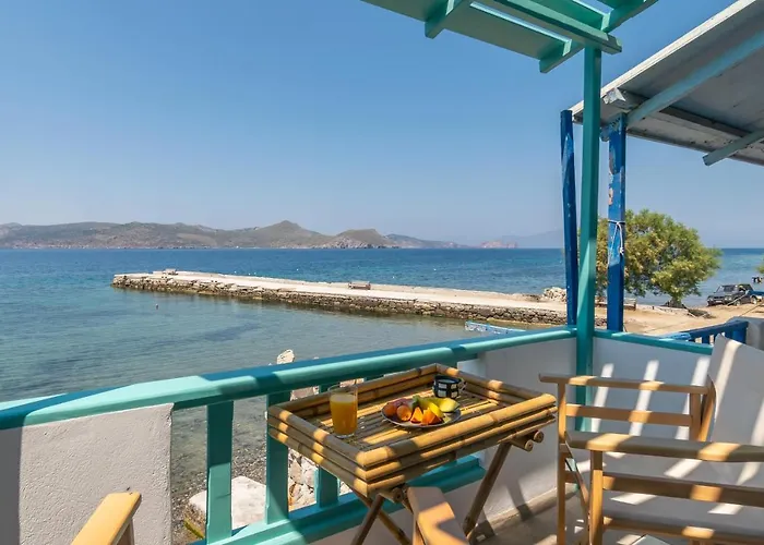 Turquoise Boathouse In Ii * Klima